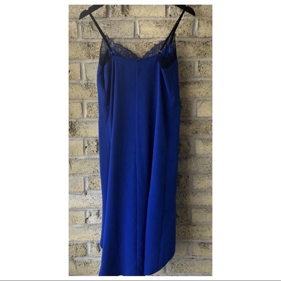 BCBG MAXAZRIA Astrella Lace Trim Crepe Slipdress - Picture 9 of 10